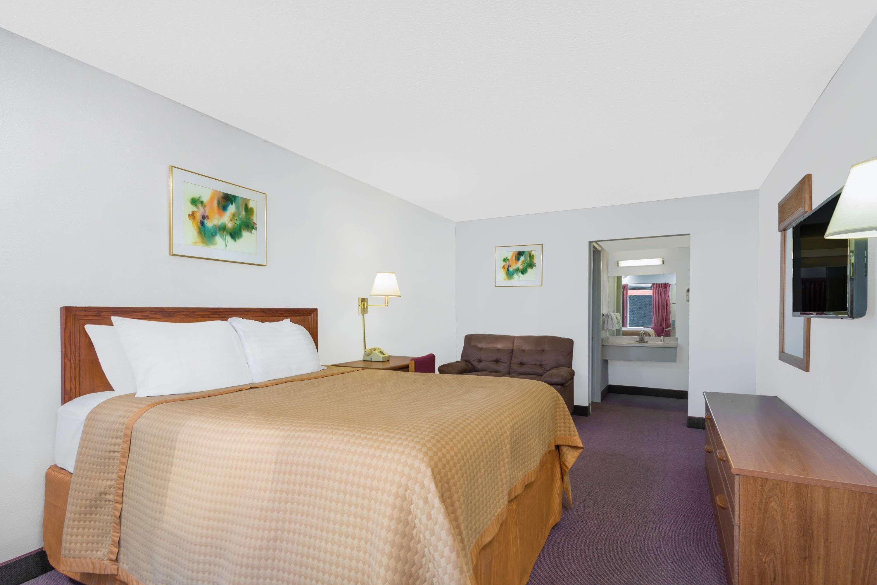 Days Inn By Wyndham Mt. Sterling Mount Sterling Extérieur photo
